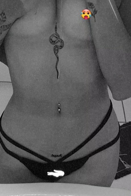 oliveiiranatt sexy hd bild