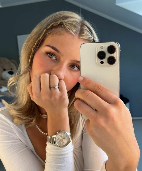 elena zbt xxx nackt foto