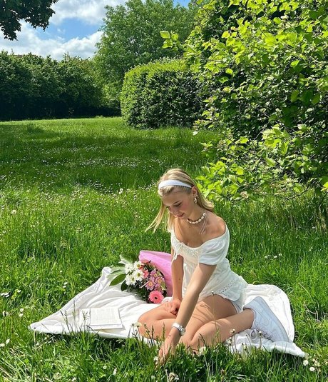 elena zbt nacktheit xxx foto