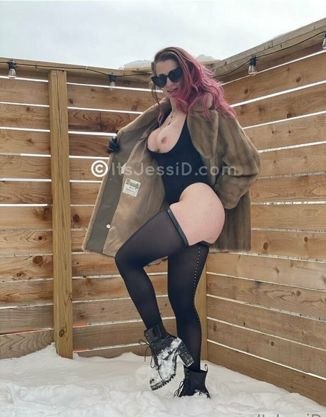 ITSJESSID nackt erwachsene bilder