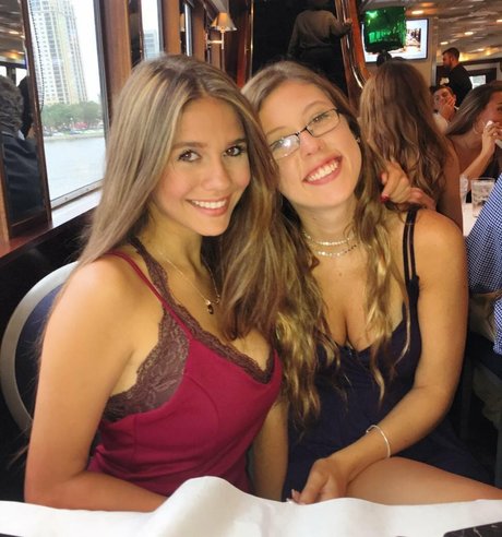 Maddy Mahmoudi kunst sex archiv