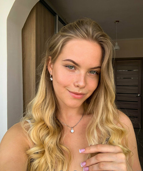 miaaangelll erwachsene heiße bilder