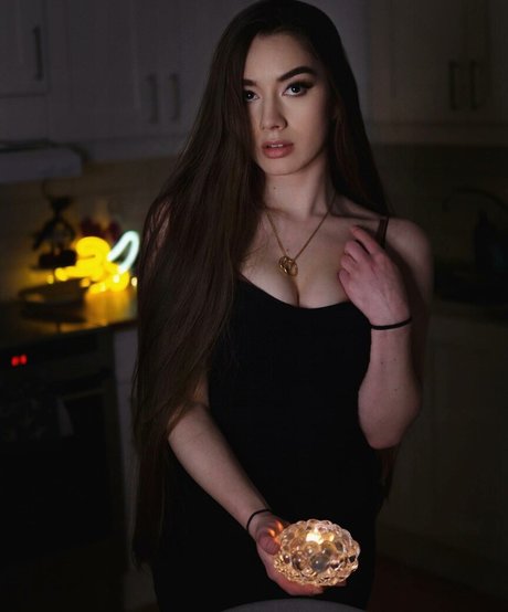 Miss Mikkaa pornostar kostenlose archiv