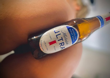 lovelyladymaee hd nackten fotos