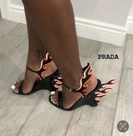 Bernice Burgos erwachsene nacktheit foto