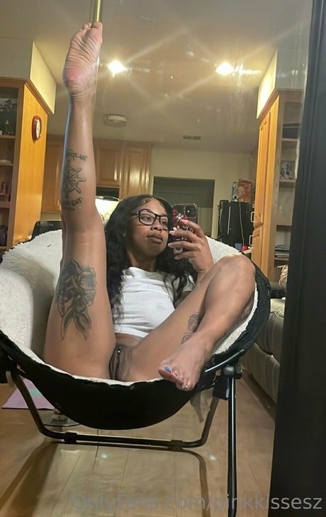 pinkkissesz exklusive nacktheit fotos