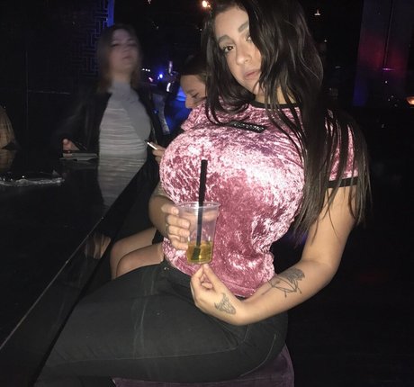 kätzchen nackt nur fans exklusive kunst galerie