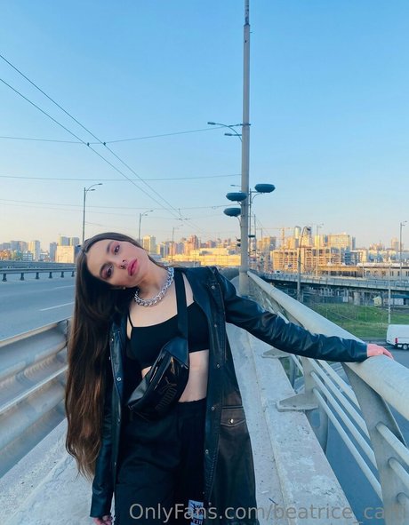 beatrice carti xxx freie archiv