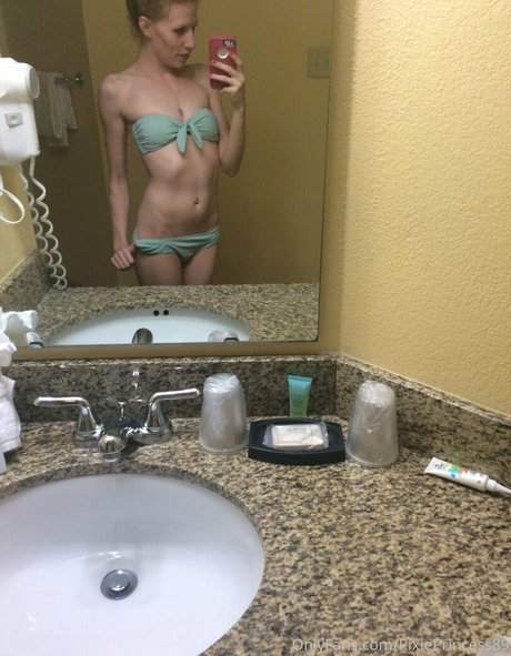 pixieprincess89 perfekte nackte galerie