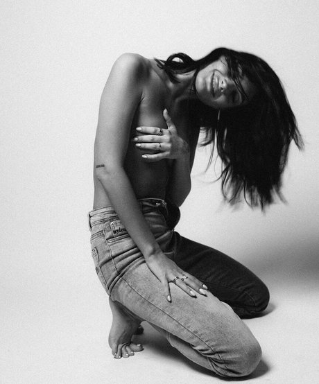 Shani Mor Resnick erotische xxx bild