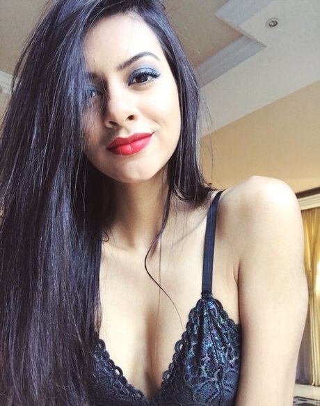 dp onlyfans top nette bild