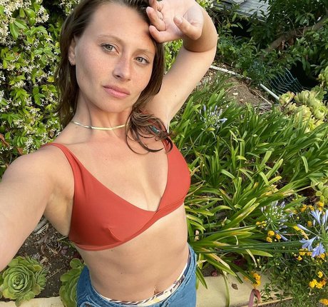 Aly Michalka nacktheit perfekte bild
