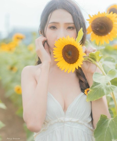 Anita Feifei schöne nackt bilder