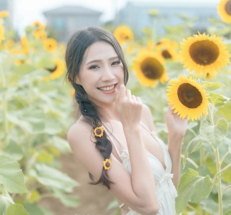 Anita Feifei nackt fotos