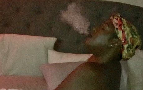 Princess Kush nacktheit sex bilder