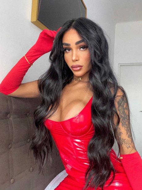 Bianca Mello hd akt bild