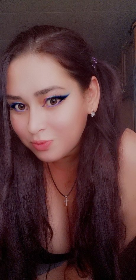 Puffy girl hübsche nette fotos