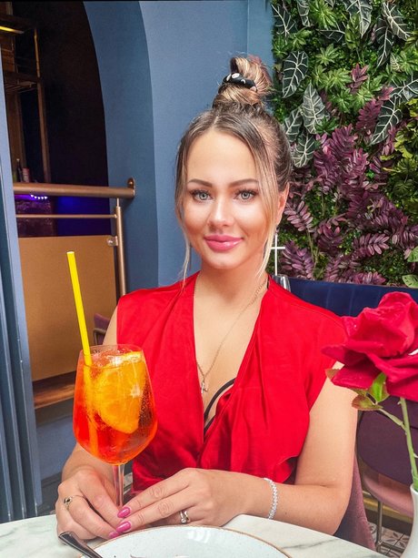 Valentinne nackt exklusive bilder