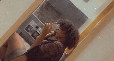 Dominica schauspielerin hübsche bilder