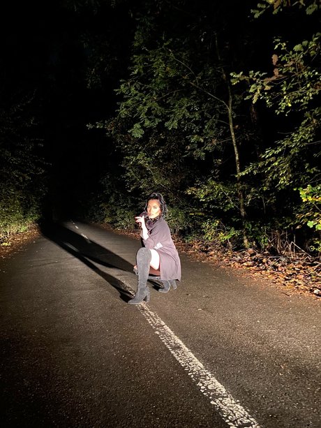 QueenSoledad erwachsene nackte fotos