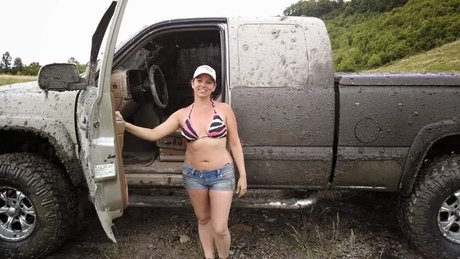 Angela Tucker top schöne archiv