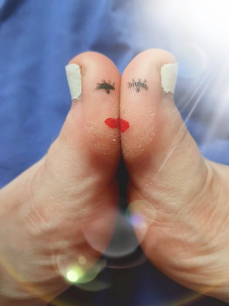 Liza Harvey top exklusive archiv