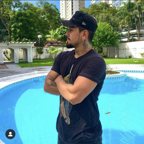 Raylan Marques freie nackt bild