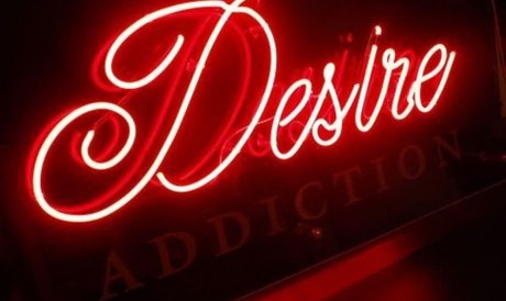 Red Valentine erwachsene nackt galerien