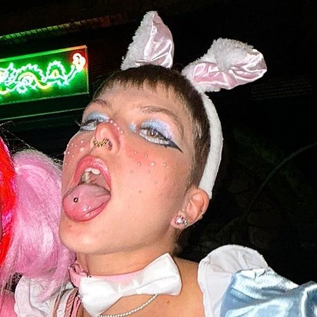 Clara Moon pornostar nackt archiv