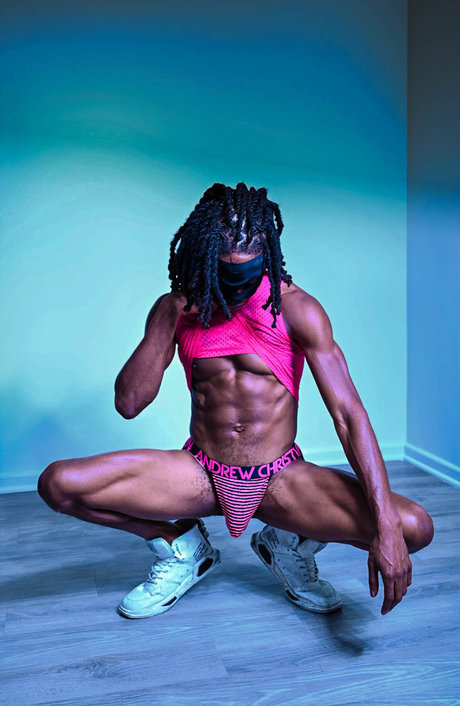 Rosco Thicc perfekte erwachsene bild