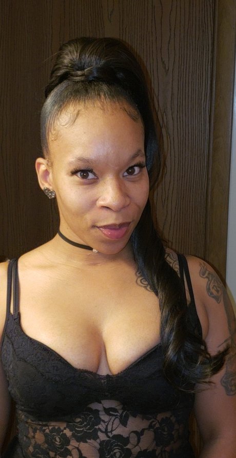 Robin Thickk erwachsene perfekte foto