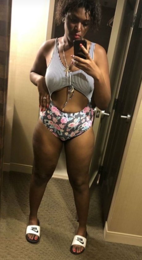 Tease queen_ erwachsene nackte archiv