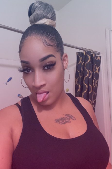 Candyyy_ nacktheit hübsche bilder