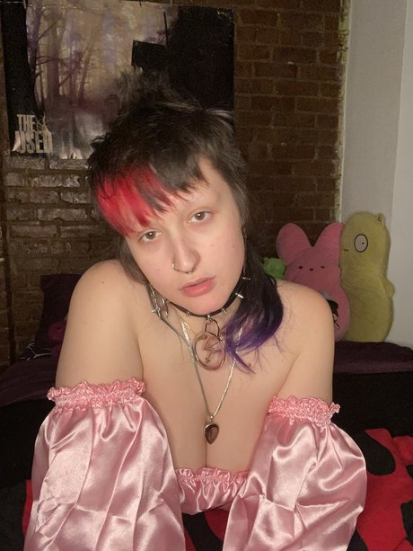 Saint Samara Saturn freie nacktheit galerie