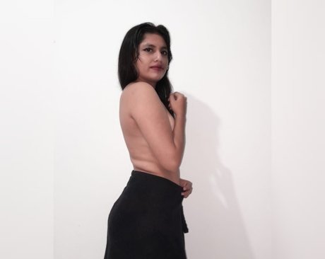 Enyi Saavedra beste nacktheit foto