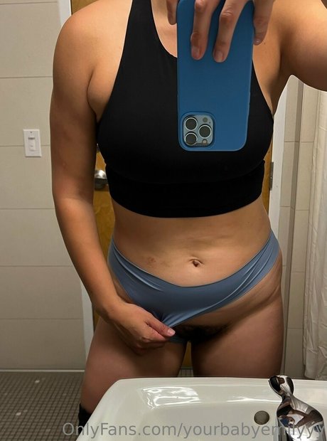 yourbabyemilyyy exklusive fotos