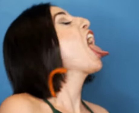 Rebecca Ford kunst nacktheit bilder