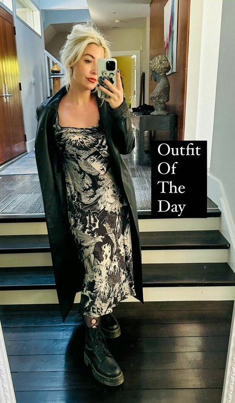 Rebecca Ford nackt fotos