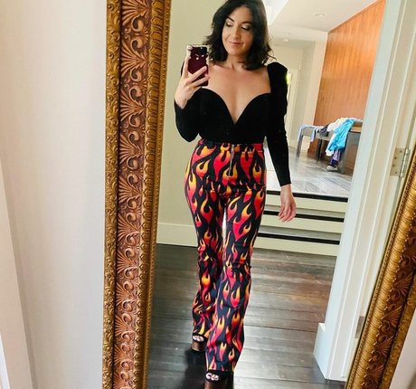 Rebecca Ford heiße nette galerien