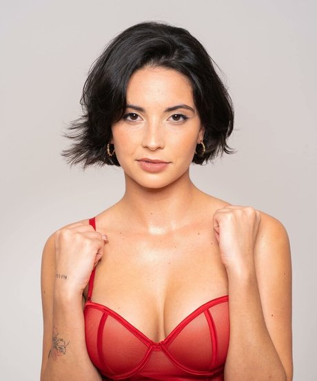 Moon fighter_ pornostar nackten foto