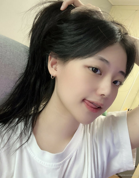 hinachan01 erotische hd galerien