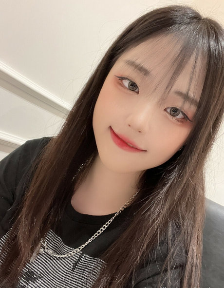 hinachan01 top pornostar bild