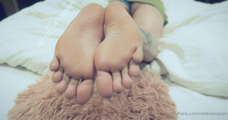 redtoesasian top perfekte archiv