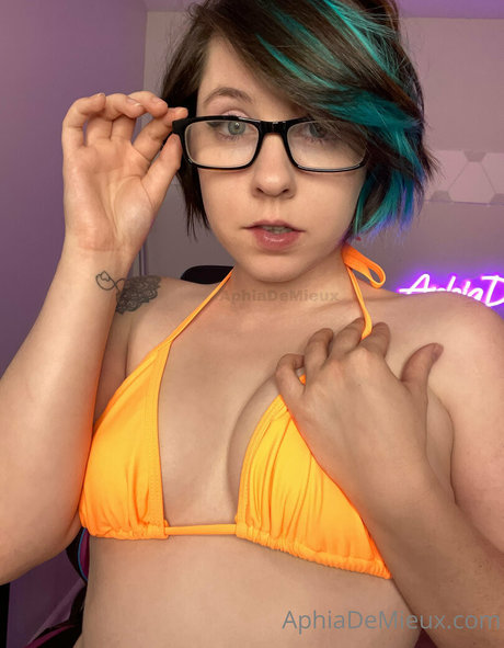 aphiademieuxpublic exklusive nackte archiv