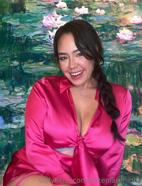 kittenlatenight model kostenlose fotos