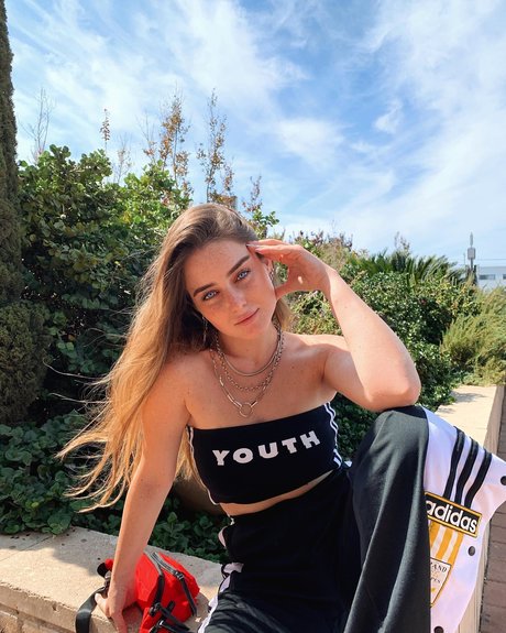 Effy Palarya freie fotos