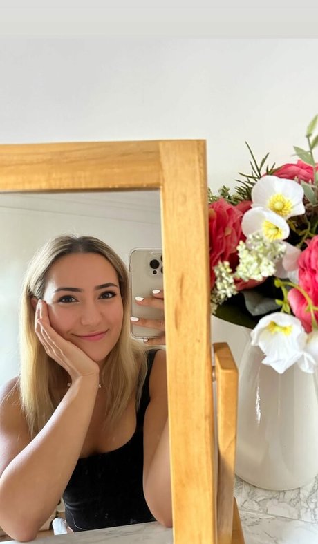 Selina Amini exklusive beste fotos