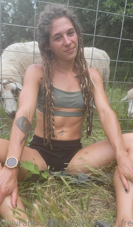 badchickengirl free top akt foto