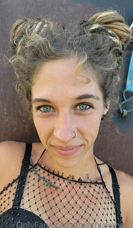 BadChickenGirl pornostar erwachsene galerien