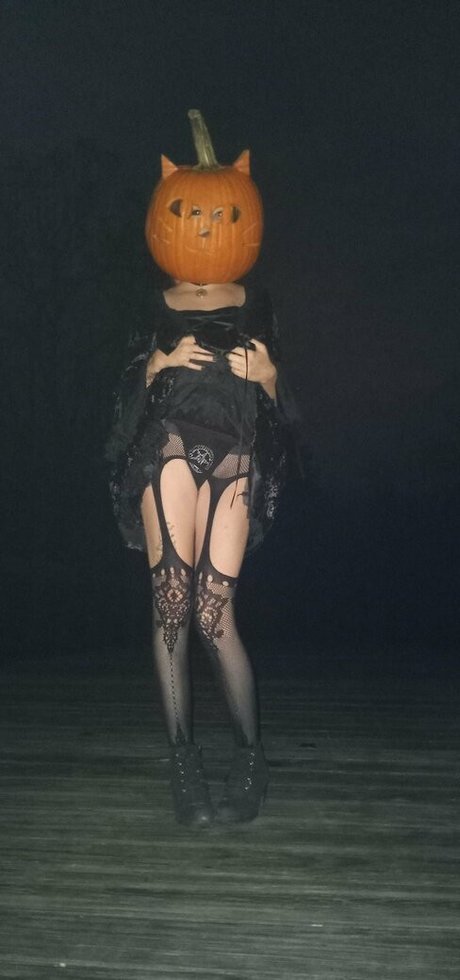 modernmorticia perfekte nette fotos